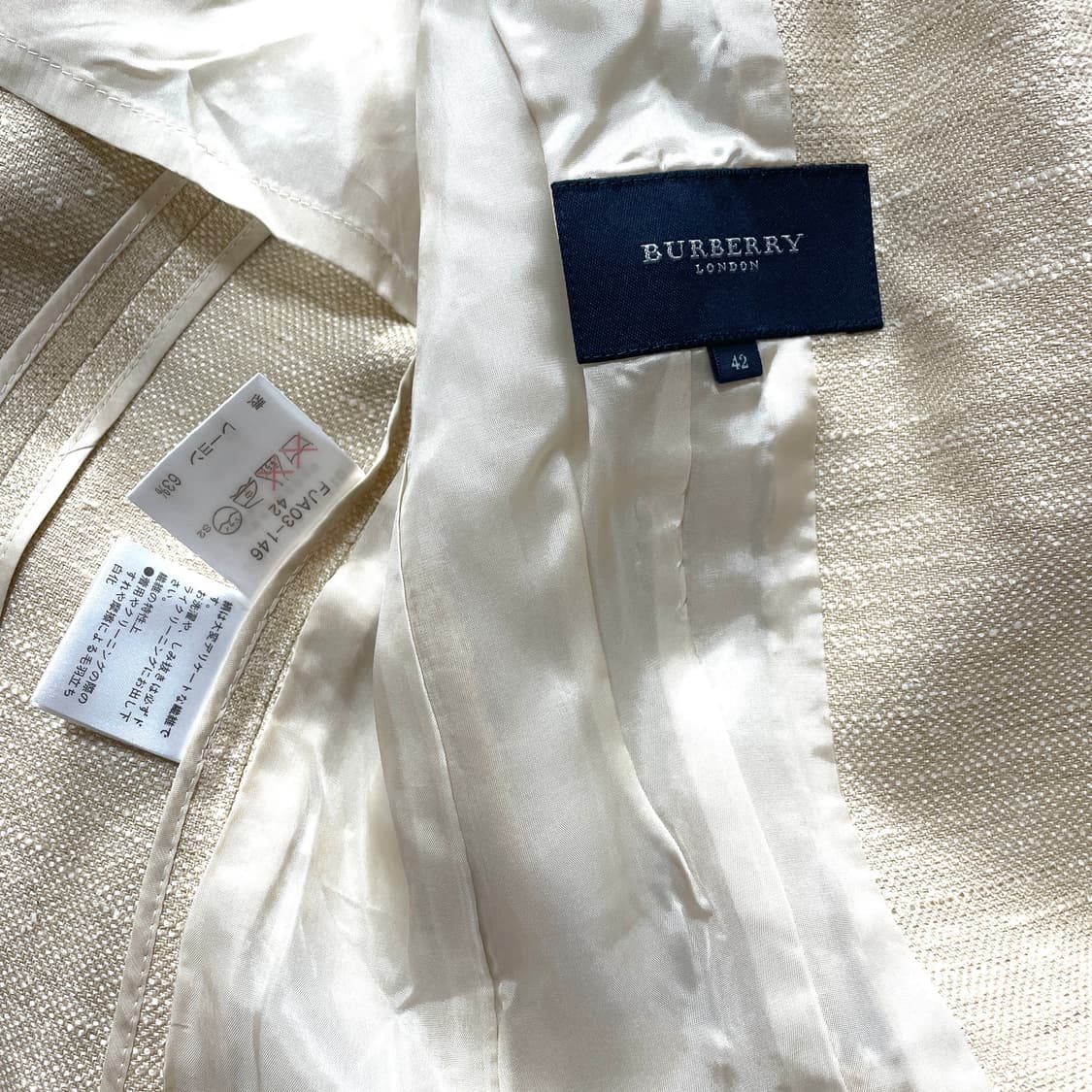 버버리 자켓 스커트 셋업 42사이즈 상품이미지3