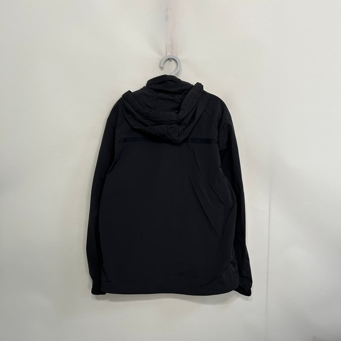 몽벨 2024 남성 바람막이 100 블랙 상태최상 상품이미지2