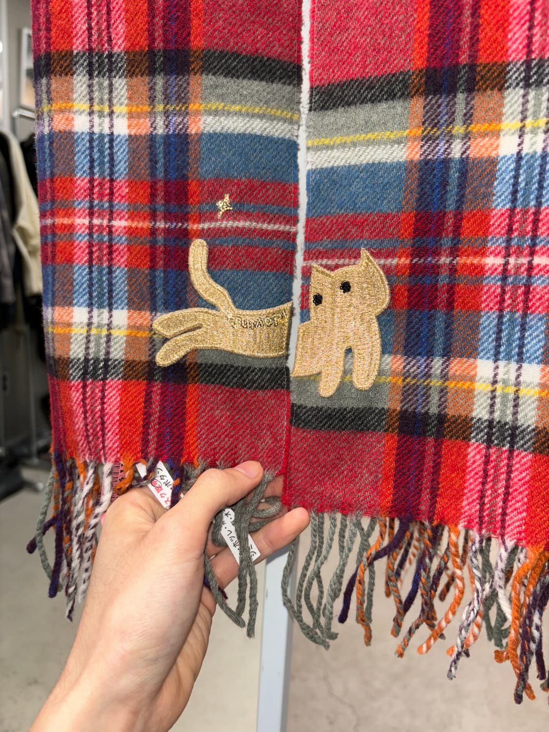 츠모리 치사토 고양이 체크 머플러 상품이미지1