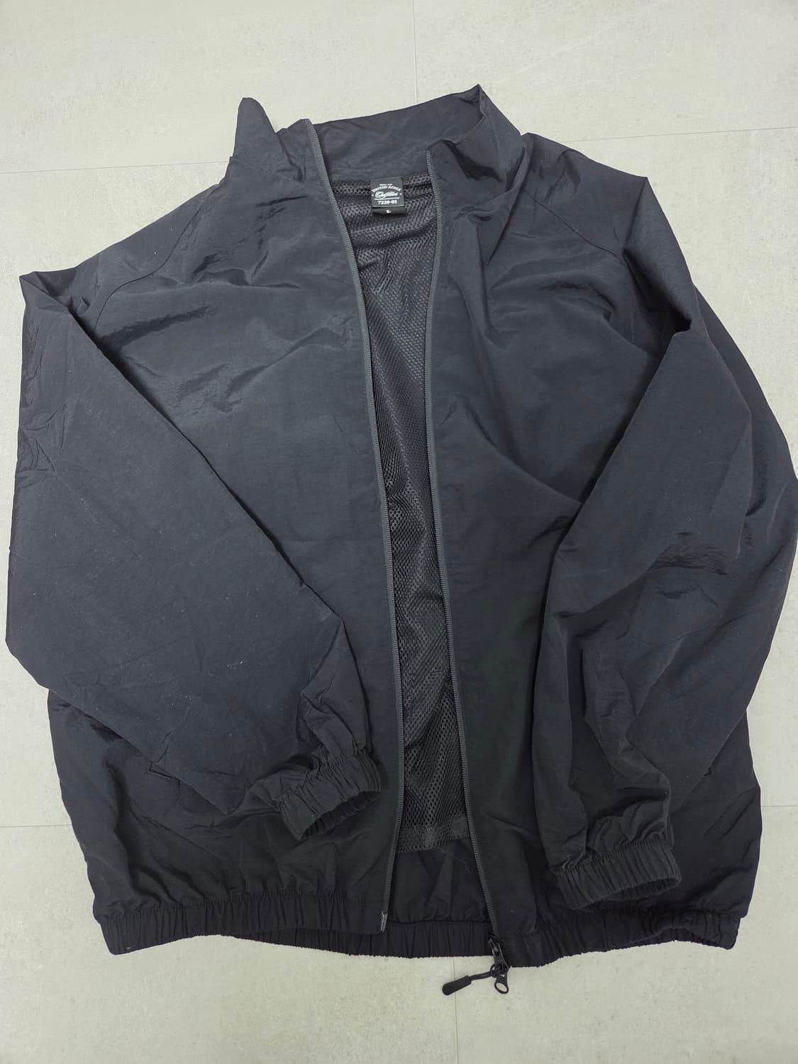 유나이티드 애슬  스탠드 칼라 윈드브레이커 상품이미지1