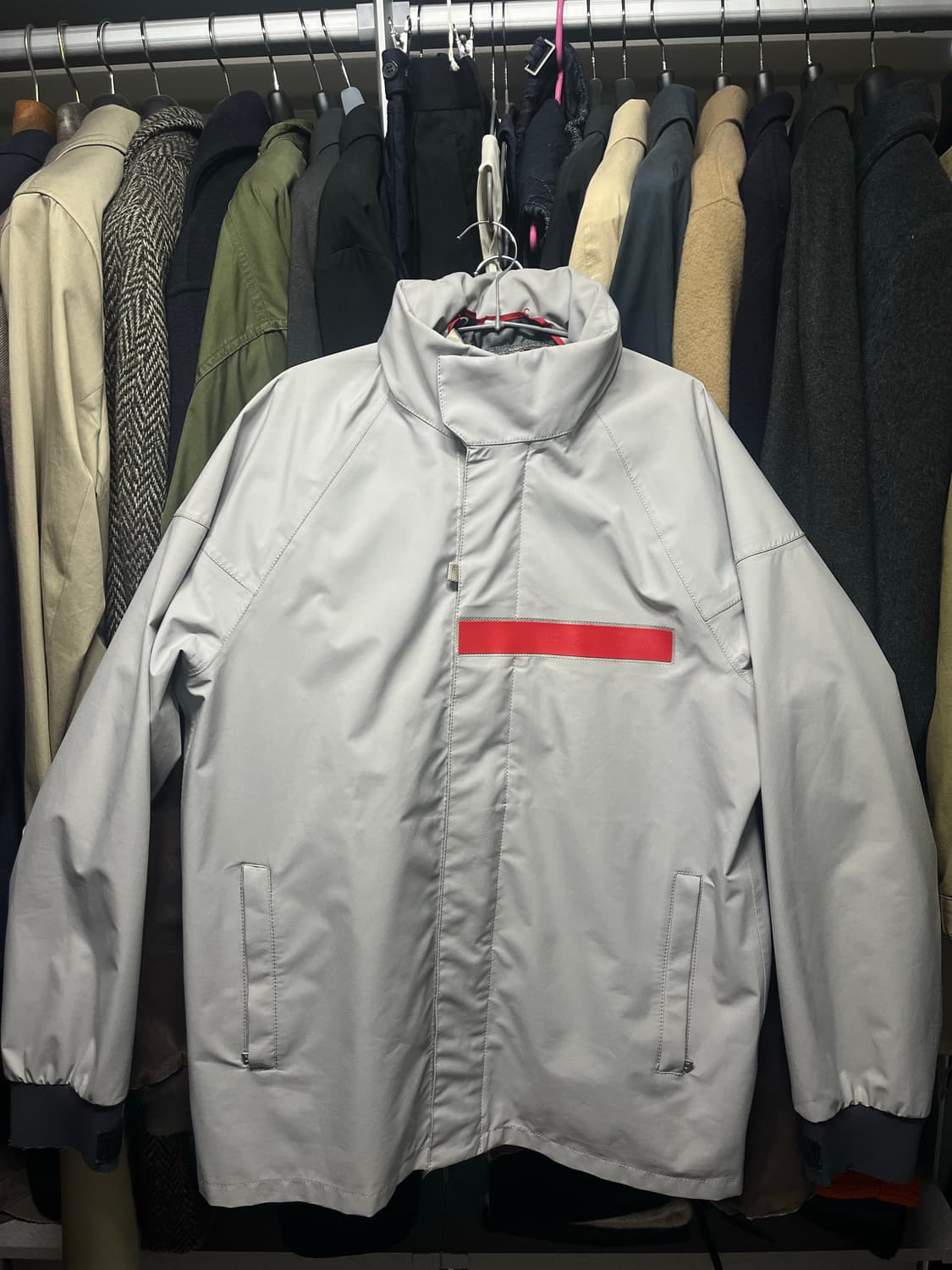 프라다 스포츠 고어텍스 루나 로사 세일링 자켓 52사이즈 판매합니다. 상품이미지1