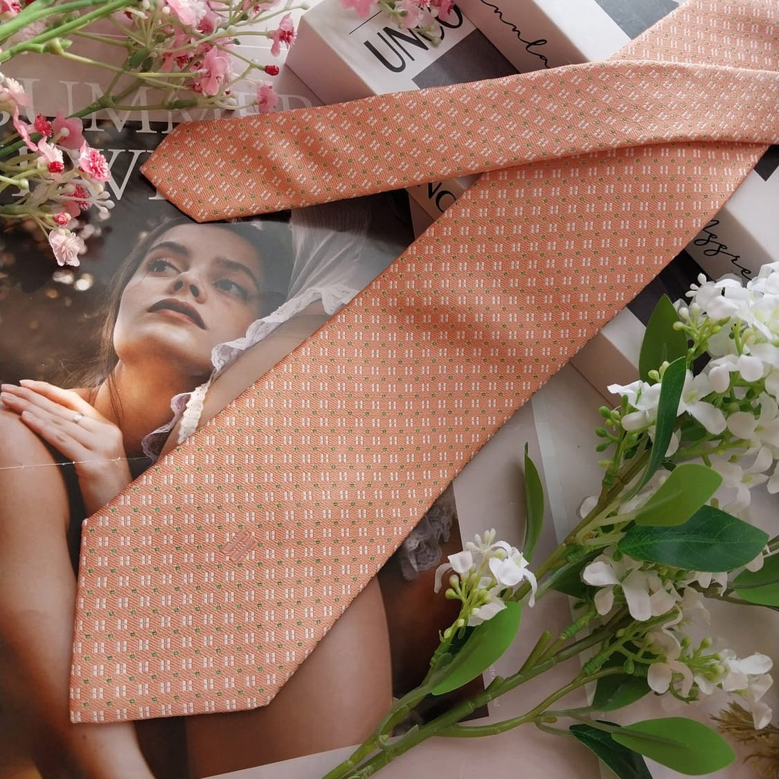 DAKS 닥스 실크 살구색 패턴 넥타이 8.8cm A+등급 K2373
 상품이미지3