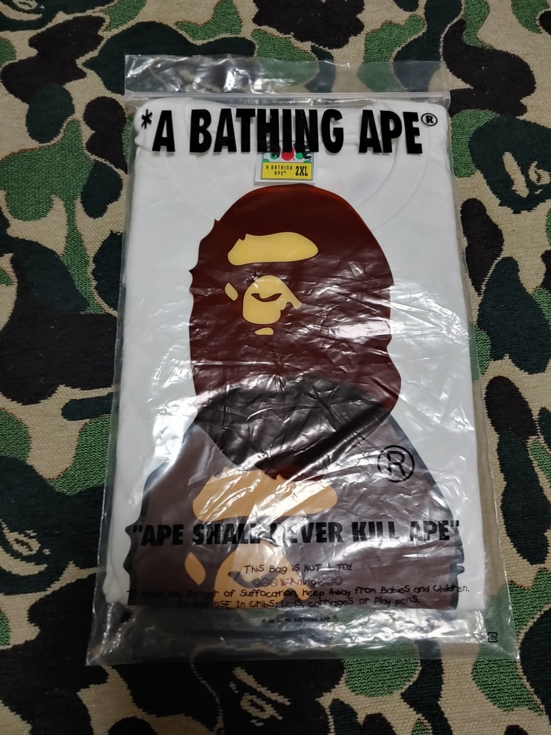 [2XL] 베이프 24SS 카타카나 빅사루 반팔티 화이트 상품이미지3