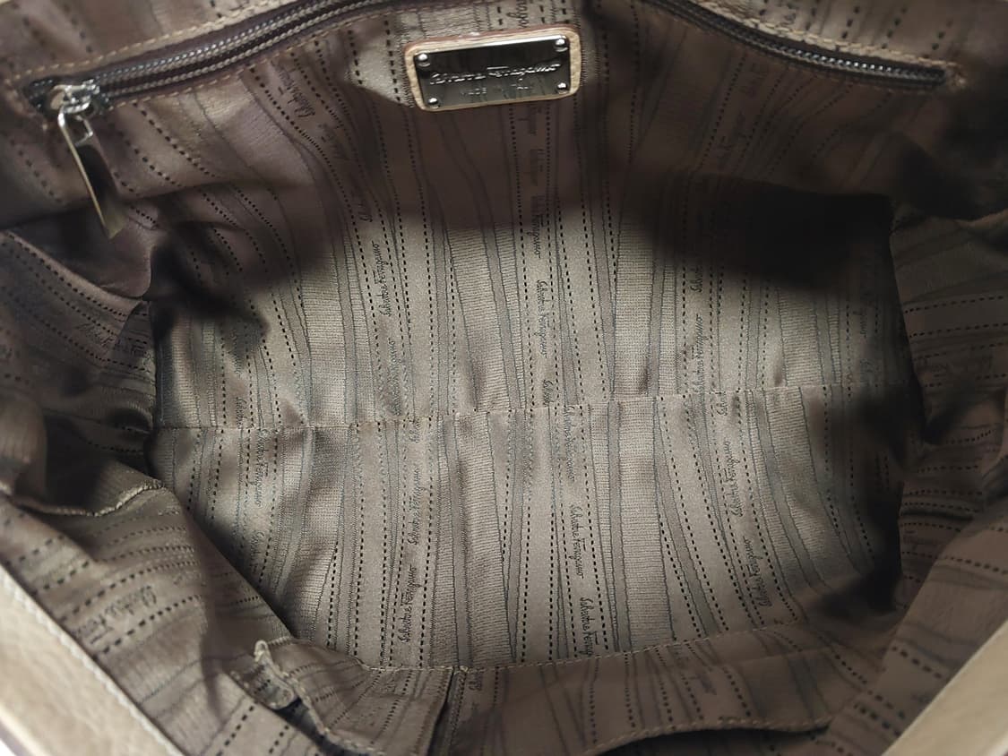 Ferragamo Flap Bag 상품이미지4