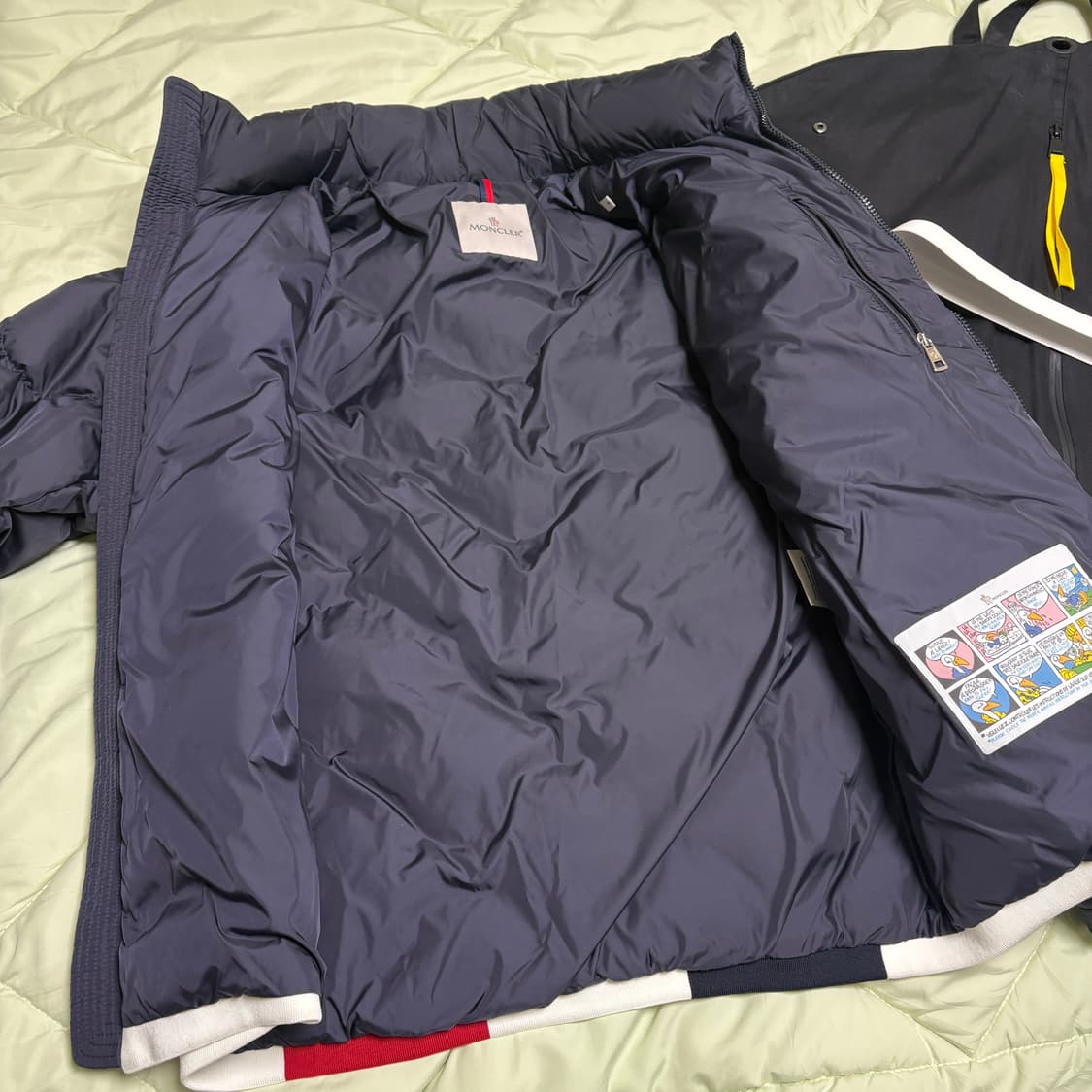 몽클레어 테쉬혼 구스다운 패딩 자켓 네이비 풀구성 상품이미지2