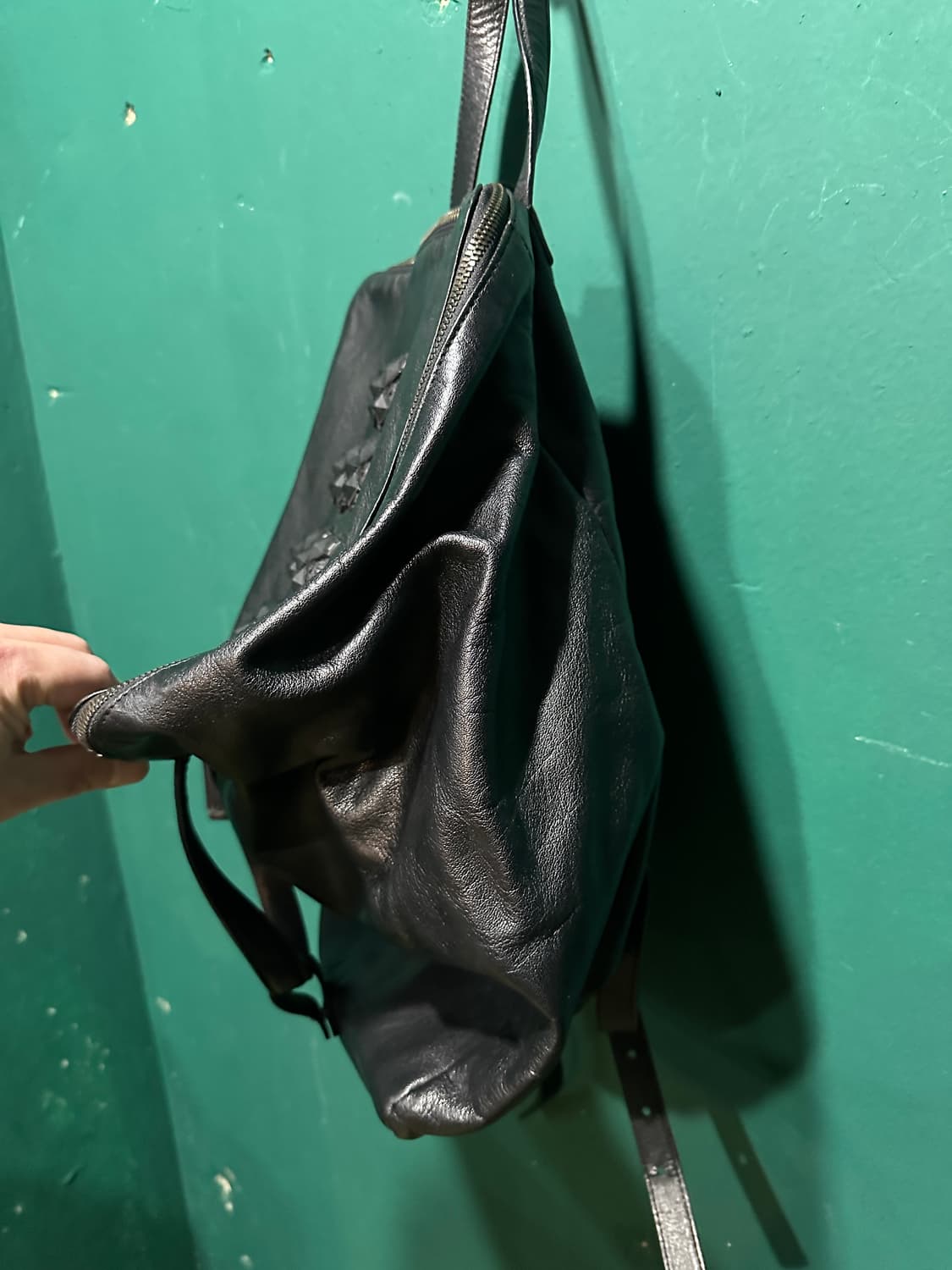 구호 레더백팩 상품이미지2