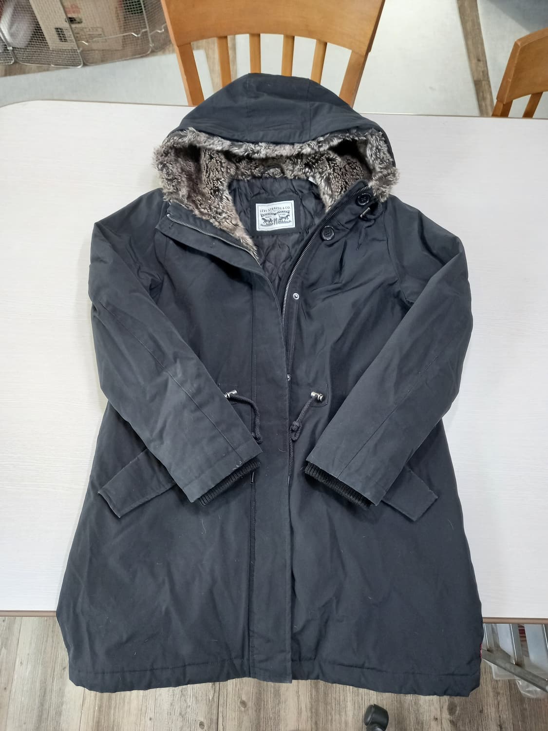 L100 리바이스 여성용 피쉬테일 야상패딩 블랙 L-684 상품이미지3