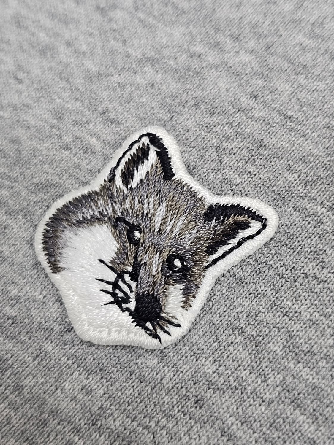 메종키츠네 21FW 폭스 헤드 패치 스웻셔츠 맨투맨 / 남 110 그레이 상품이미지5