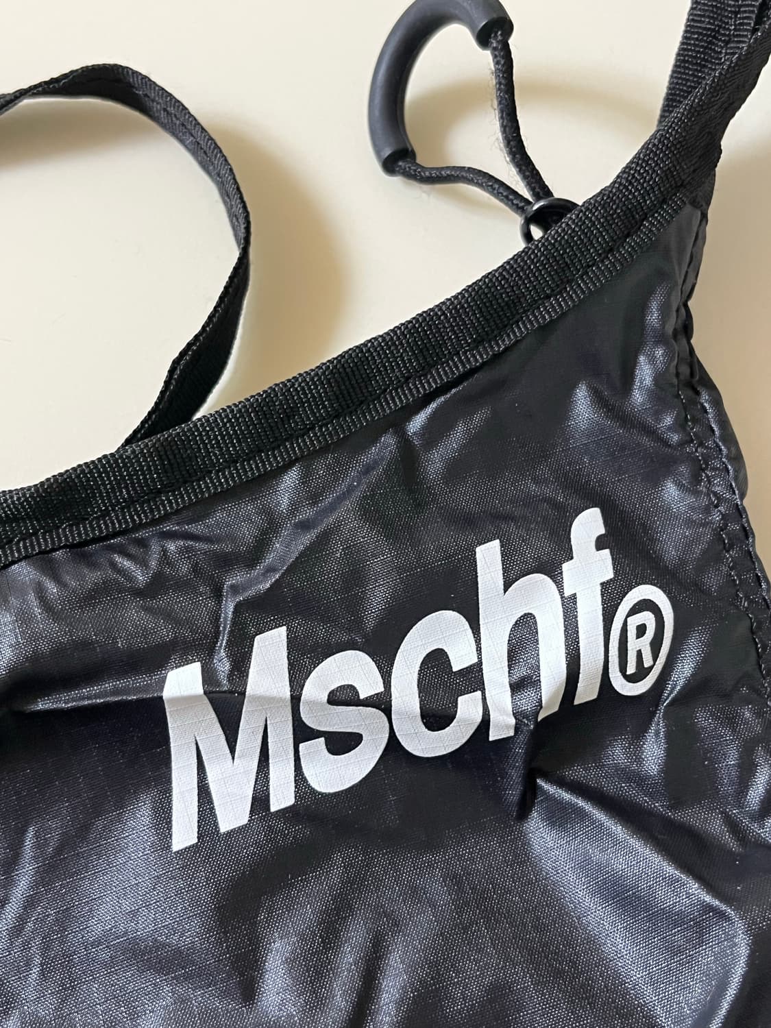 미스치프 스포츠 크로스백 블랙 상품이미지3