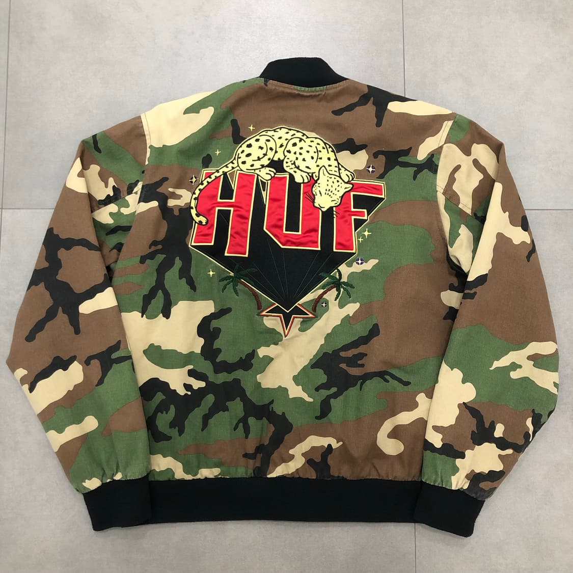 허프 huf 카모 밀리터리 자수 자켓 M 상품이미지6