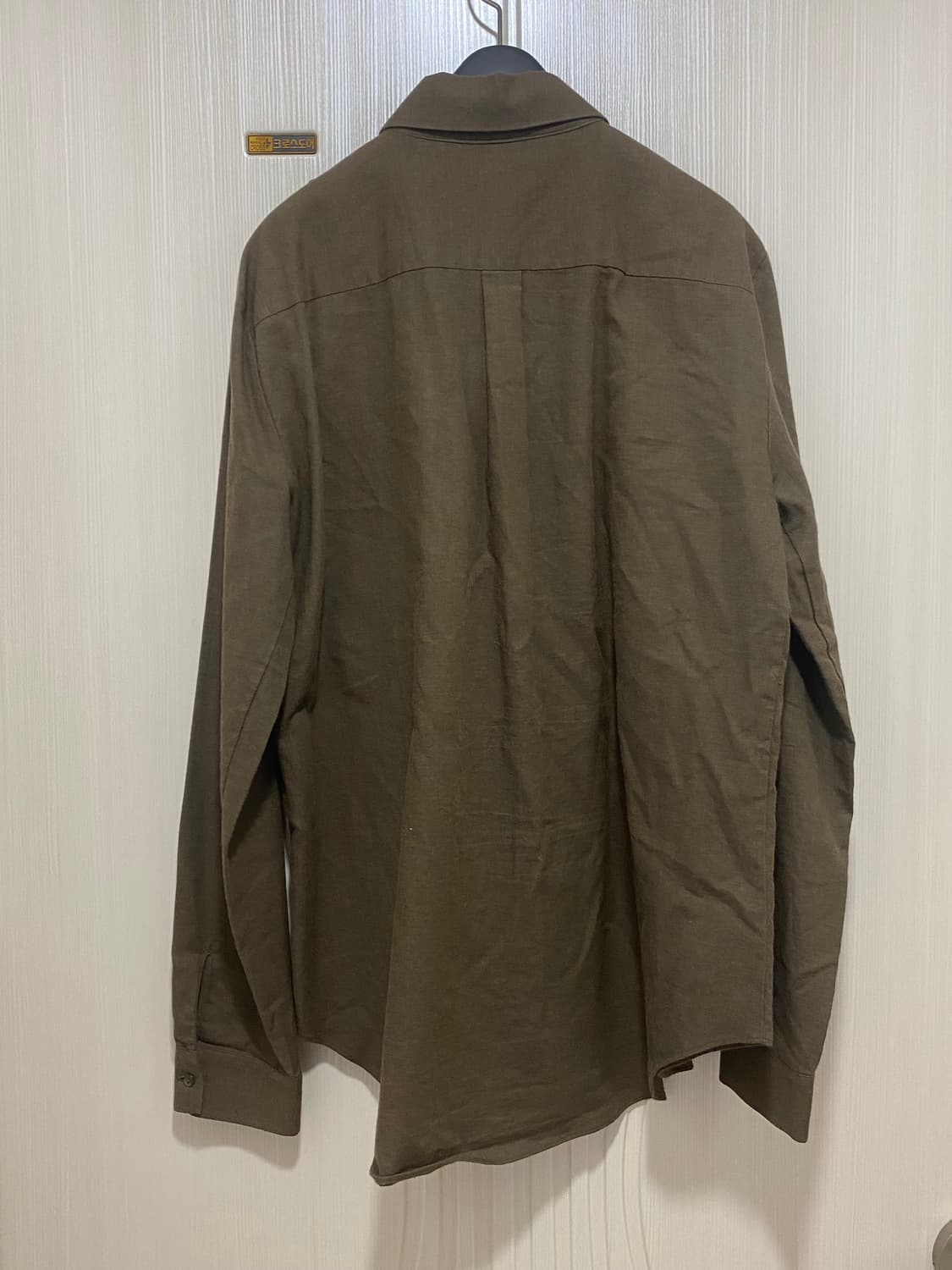 자라(zara) 카키 포켓 셔츠 M 상품이미지4