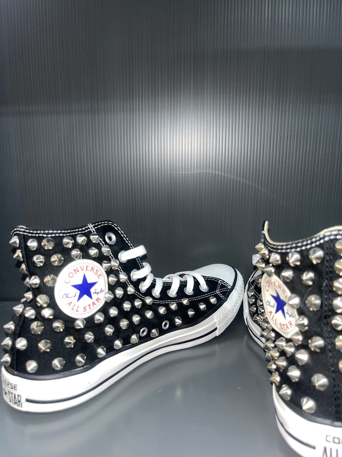 스파이크 커스텀 컨버스 상품이미지1