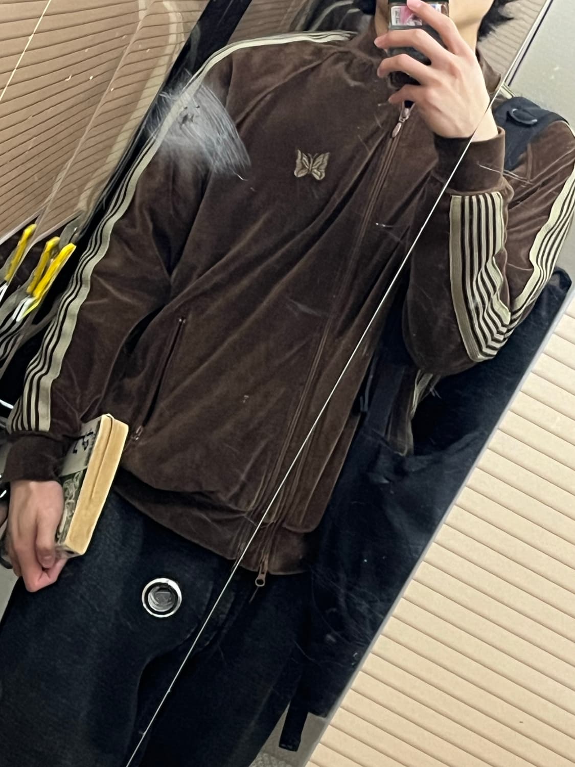 니들스 벨루어 트랙자켓 상품이미지5