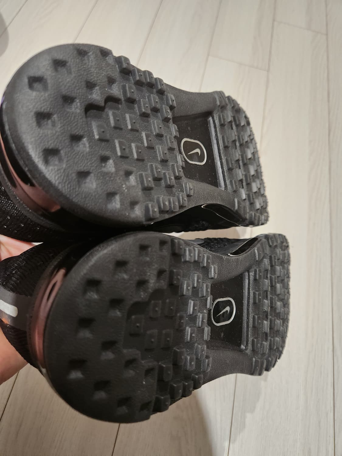 나이키 맨즈 에어맥스 2017 러닝화 트리플 블랙 849559-004 2 상품이미지8