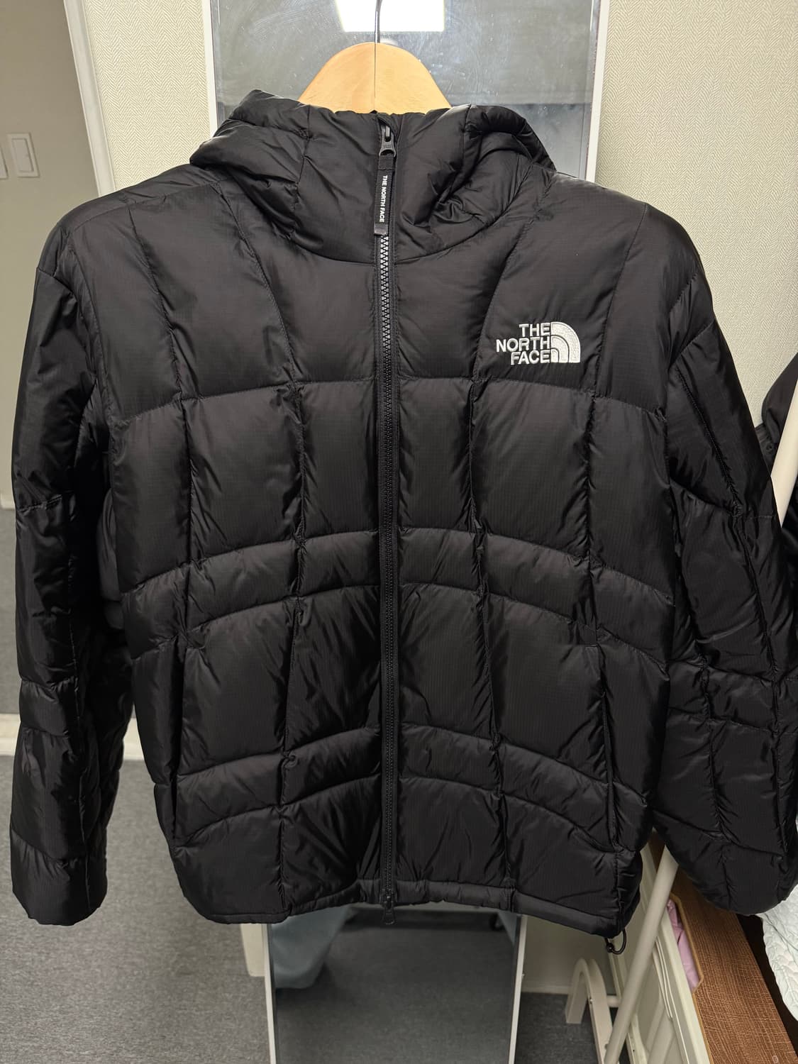 노스페이스 웨이브LT 경량패딩M 상품이미지1