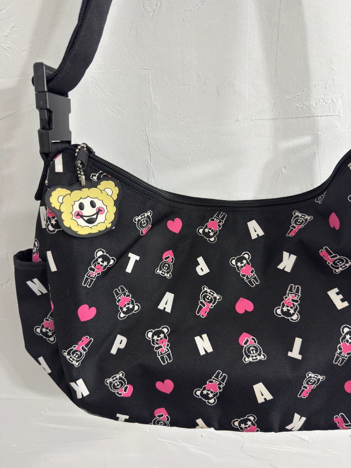 Pinklatte printing crossbag 상품이미지3