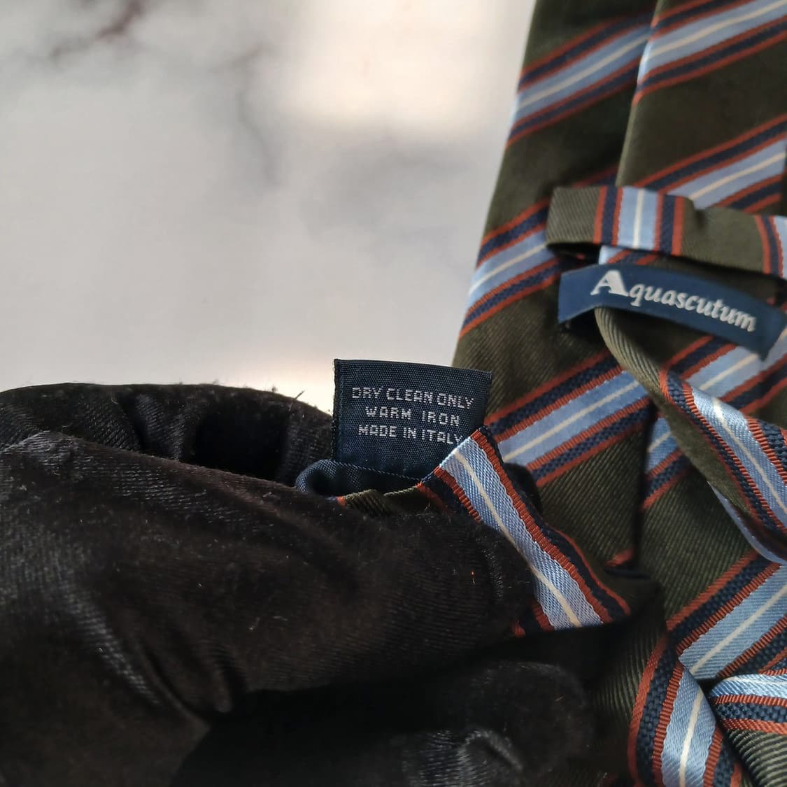 아쿠아스큐텀 실크 스트라이프 넥타이 8.5cm A등급 A18918
 상품이미지9