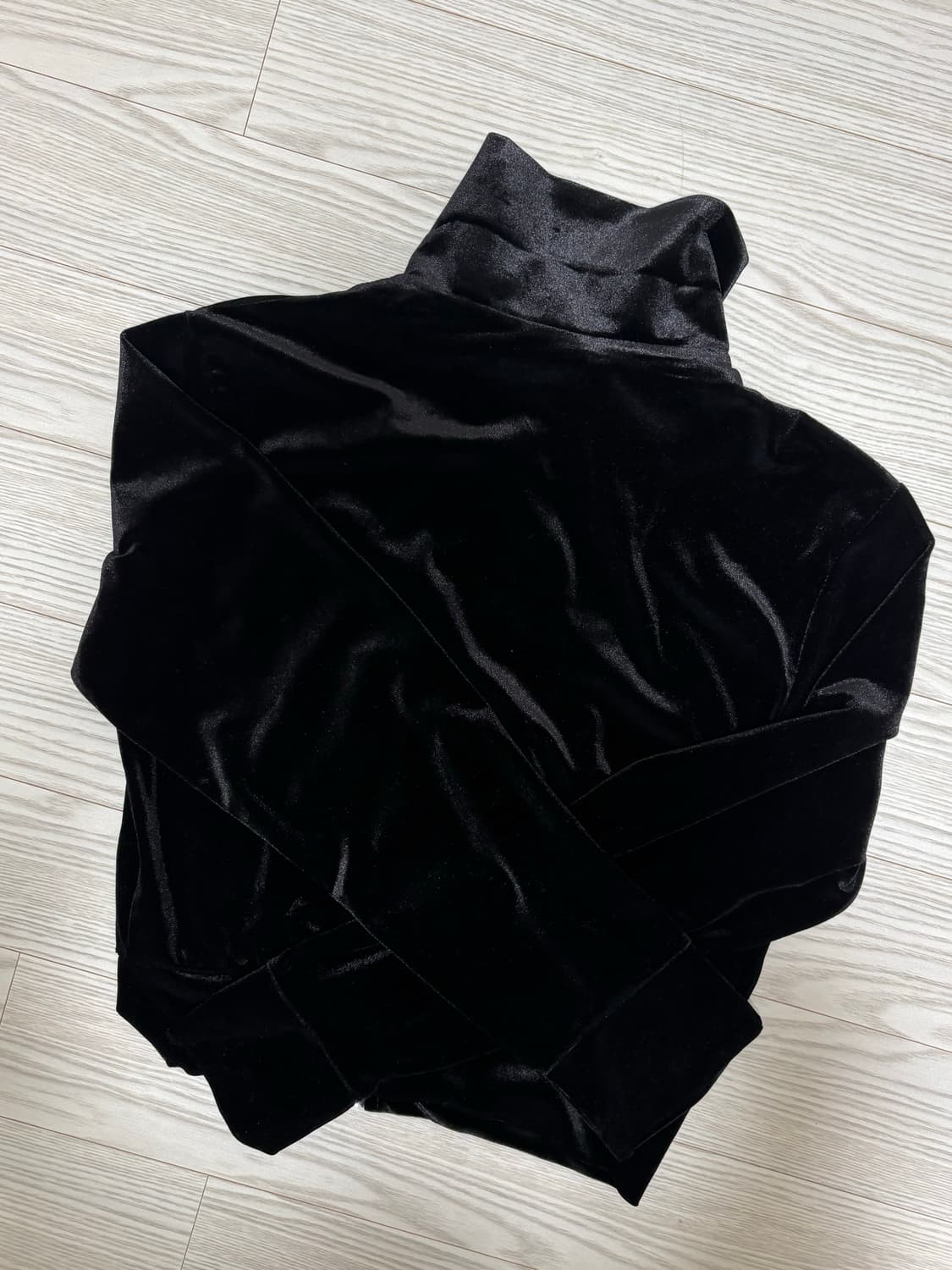 러브이즈트루 벨벳 셋업 상품이미지4