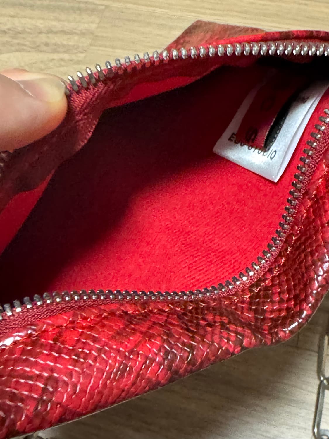 esc스튜디오 뱀피 미니백 상품이미지3