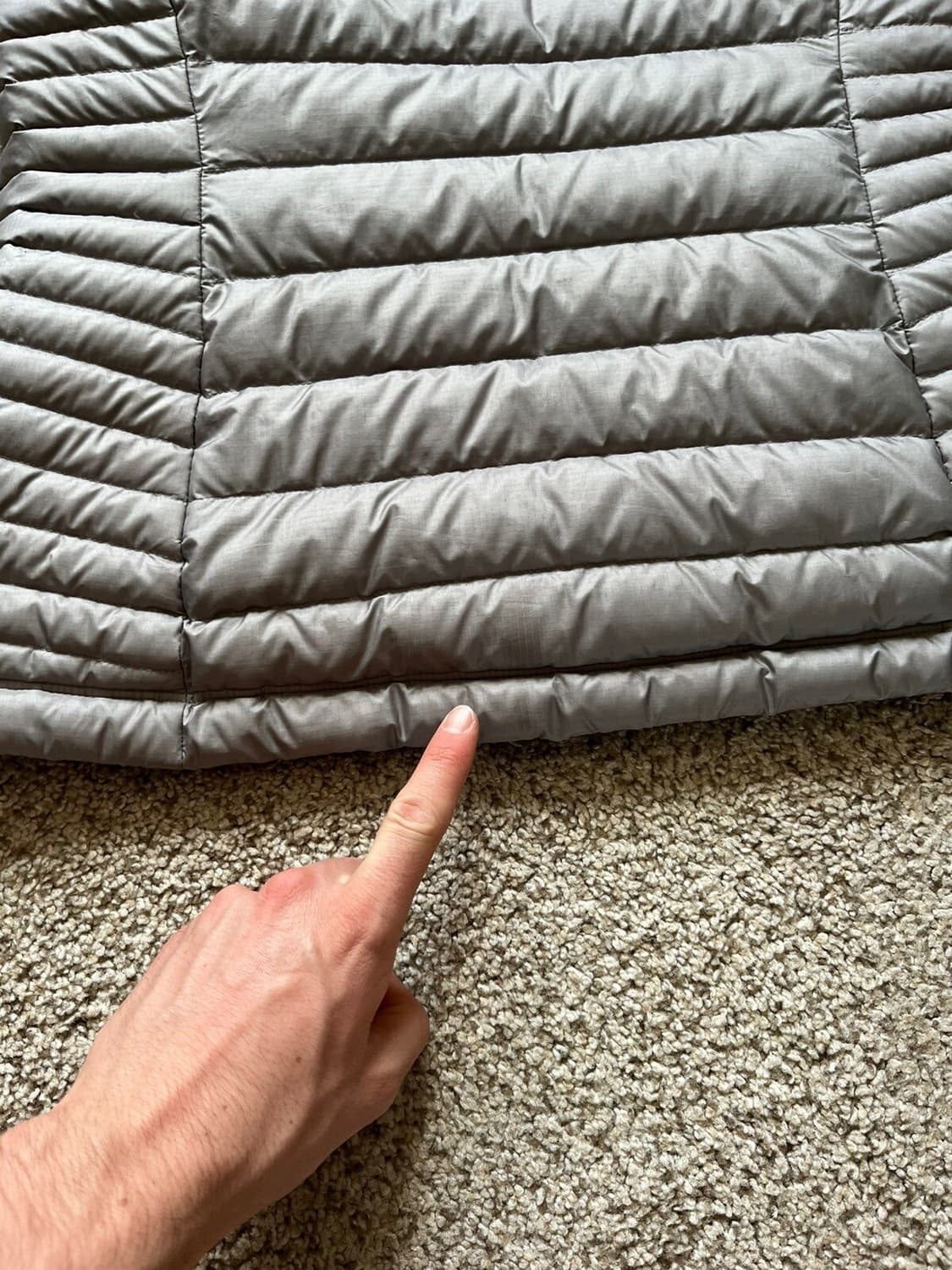 파타고니아 경량패딩 그레이 상품이미지7