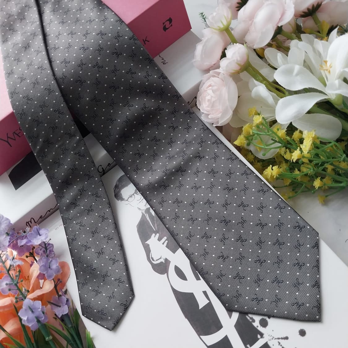 입생로랑 실크 그레이 자카드 슬림 넥타이 8cm A+등급 K1322
 상품이미지2