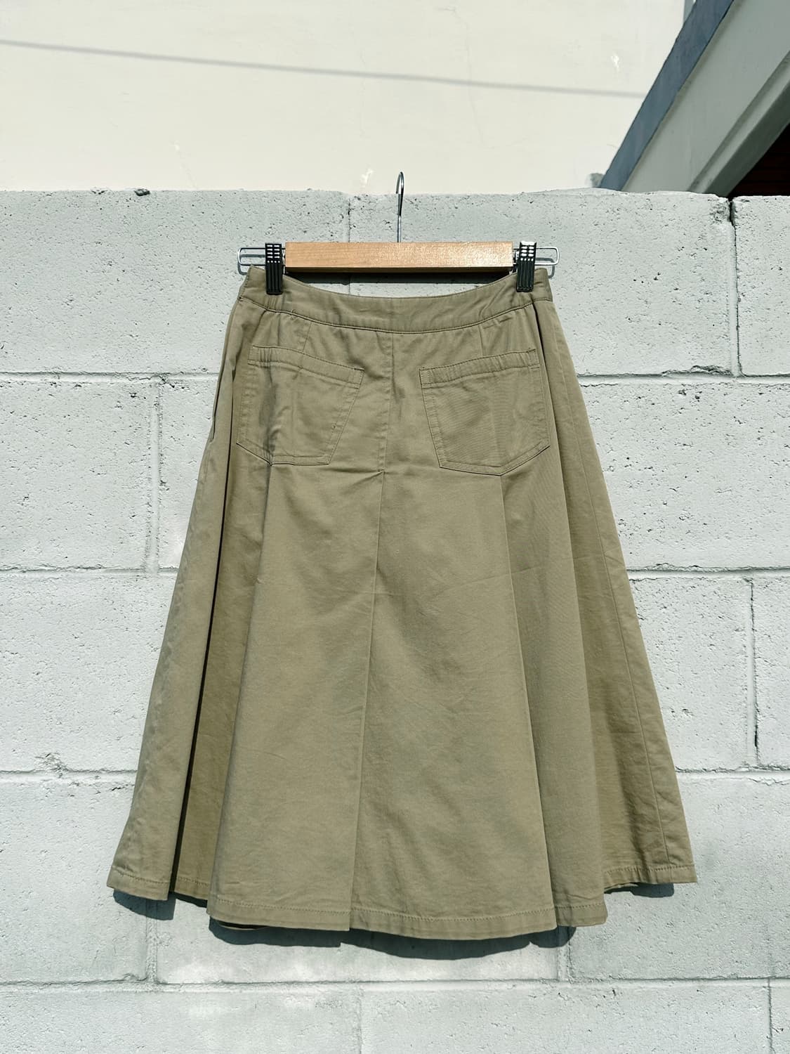 베이지 주름 미디스커트 상품이미지5