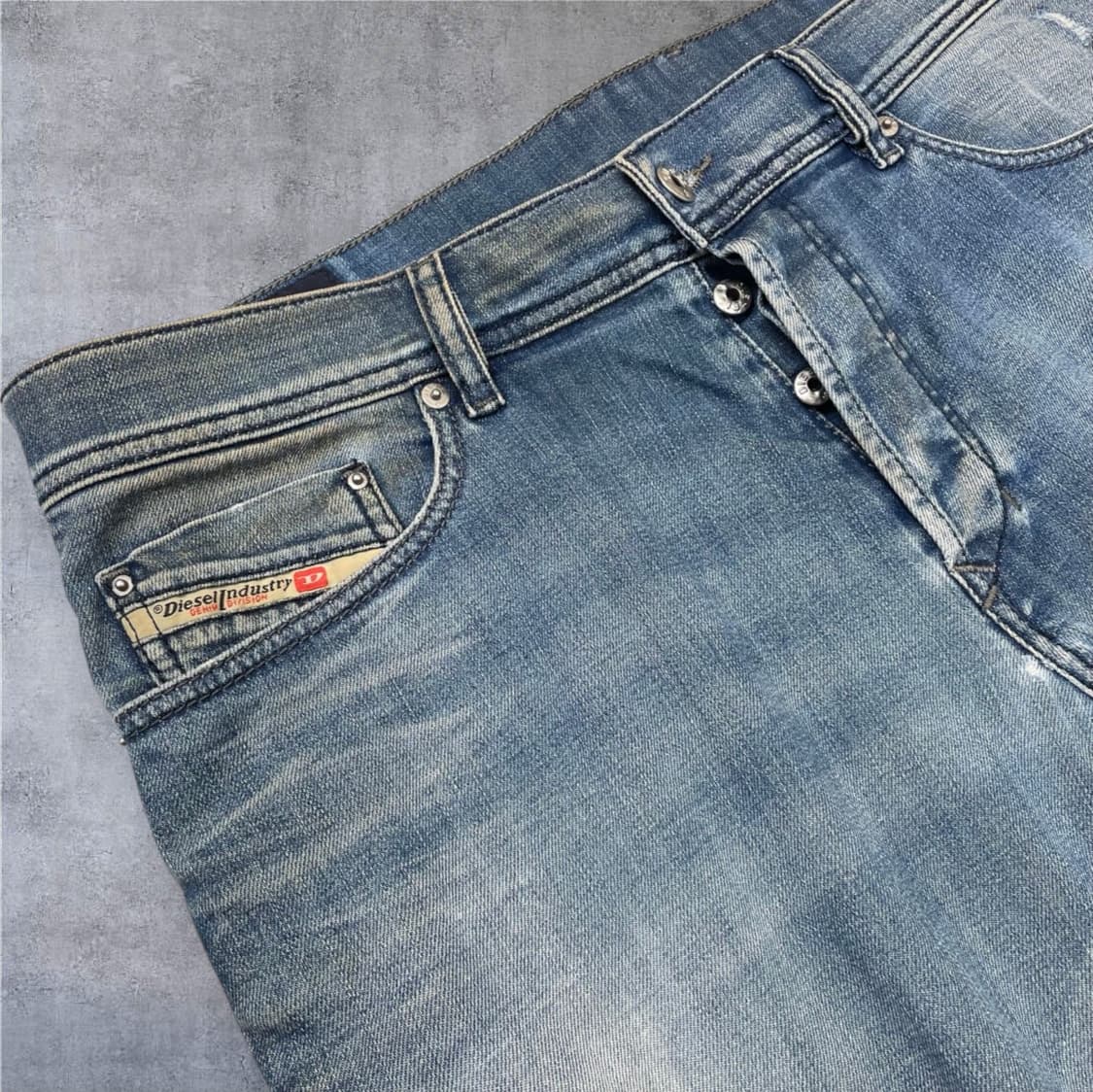 디젤 Diesel TEPPHAR 슬림 캐럿 워싱 데님팬츠 W34 L32 상품이미지3