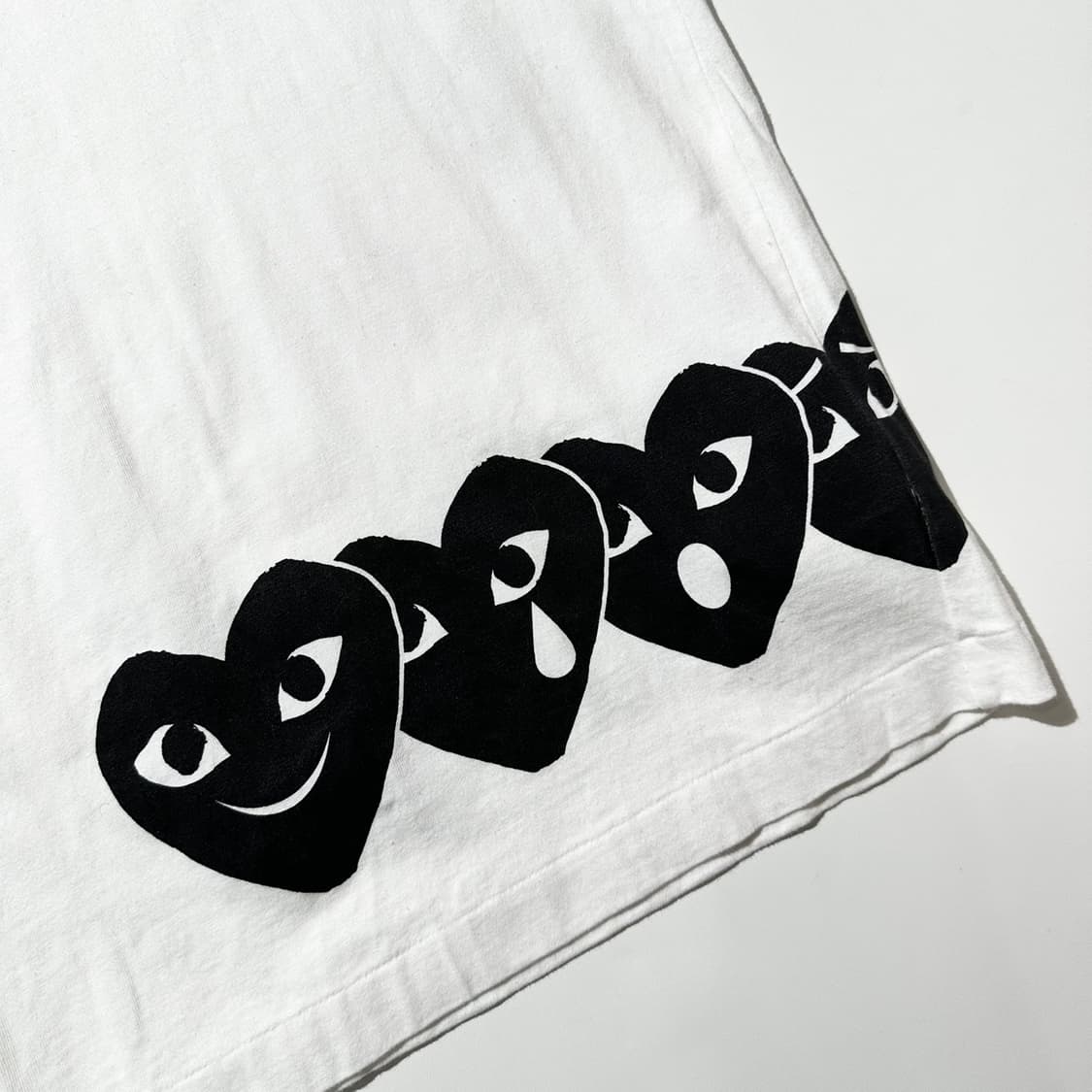 꼼데가르송 플레이 하트 와펜 이모지 반팔 티셔츠 상품이미지6