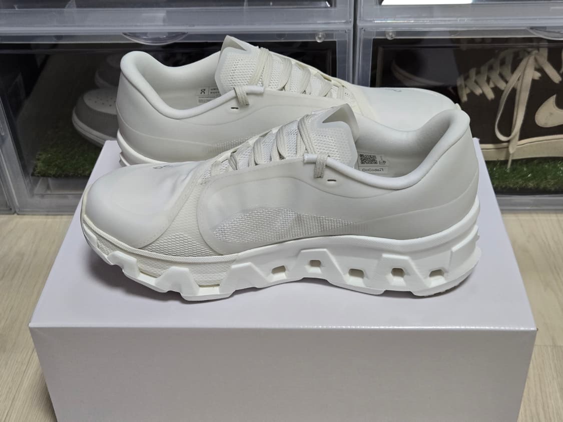 [판매](260)포스트아카이브팩션(파프) X 온 클라우드몬스터 - 화이트 상품이미지3