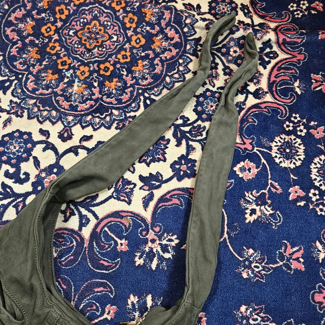 알렉산더왕 도나 빈티지 카키 호보백 + 크로스백 Free 상품이미지4