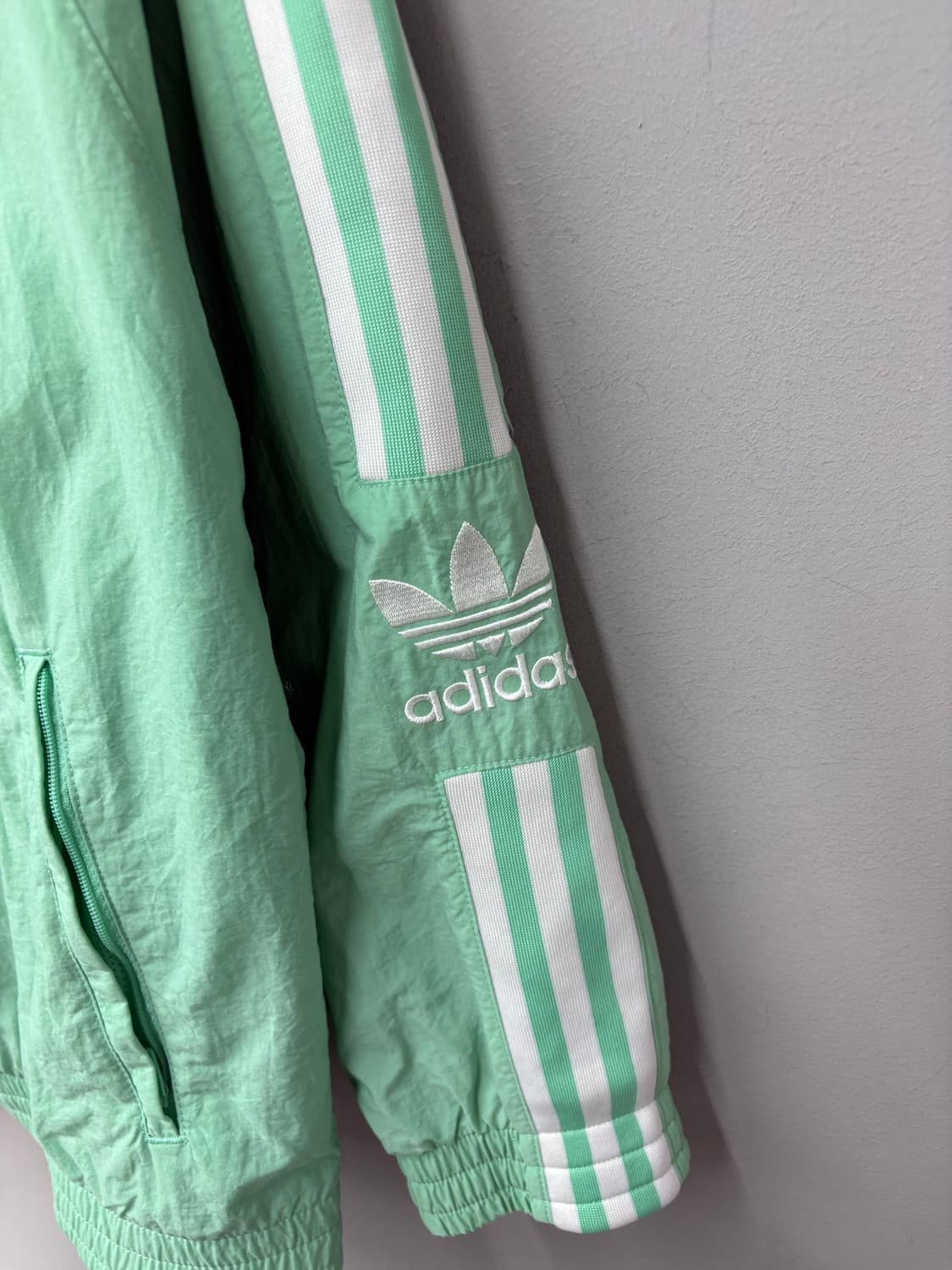 아디다스 민트 락업 트랙탑 자켓 A3028 상품이미지3