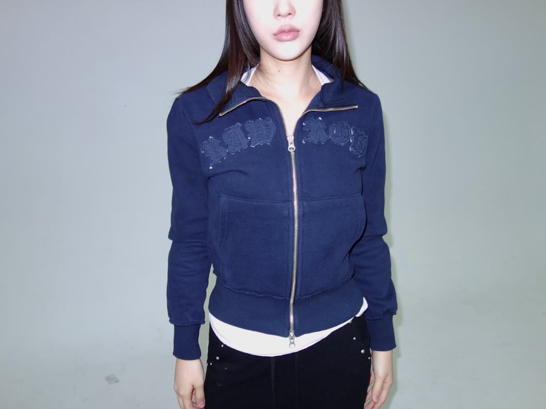 기모 타이포 집업 상품이미지1