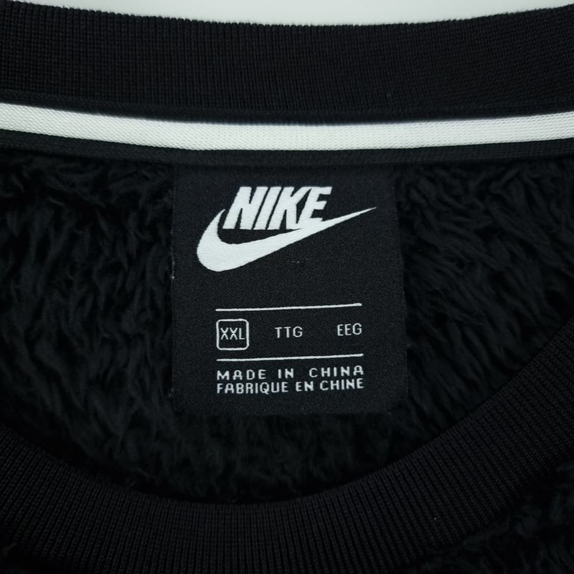 [나이키] 빅로고 자수 오버핏 쉐리파 후리스 맨투맨 블랙 M19425 상품이미지7