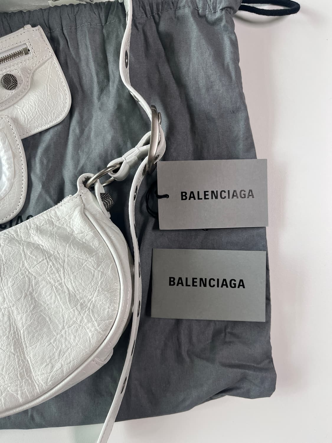 (새상품)발렌시아가 아레나 램스킨 르카골 XS 화이트 상품이미지4