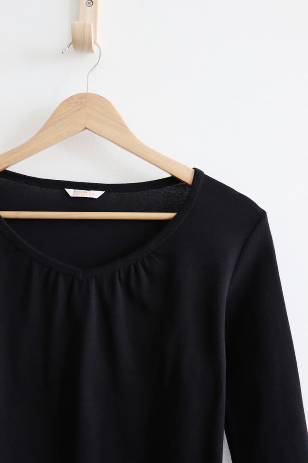 uniqlo jpn v-neck t-shirt 상품이미지5