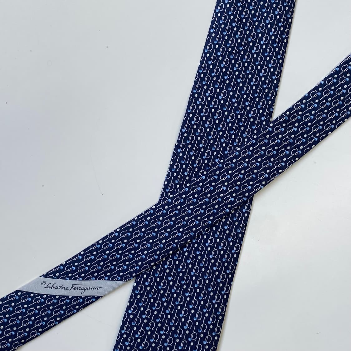 신형 페레가모(Ferragamo)  모노그램 명품 정품 넥타이 상품이미지4