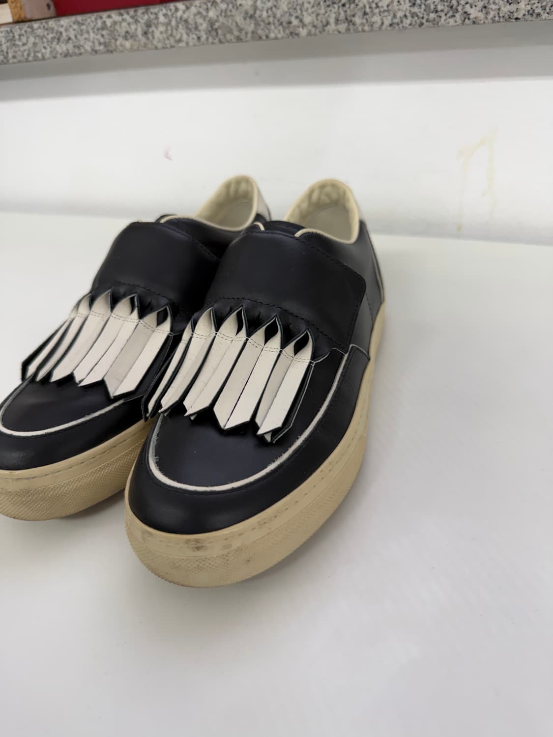 정품) TODS 토즈 여성 텅 장식 스니커즈 35.5 상품이미지2