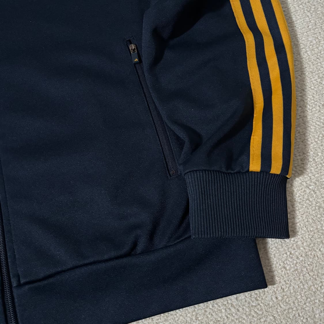 아디다스 남노 삼각 로고 져지 상품이미지4