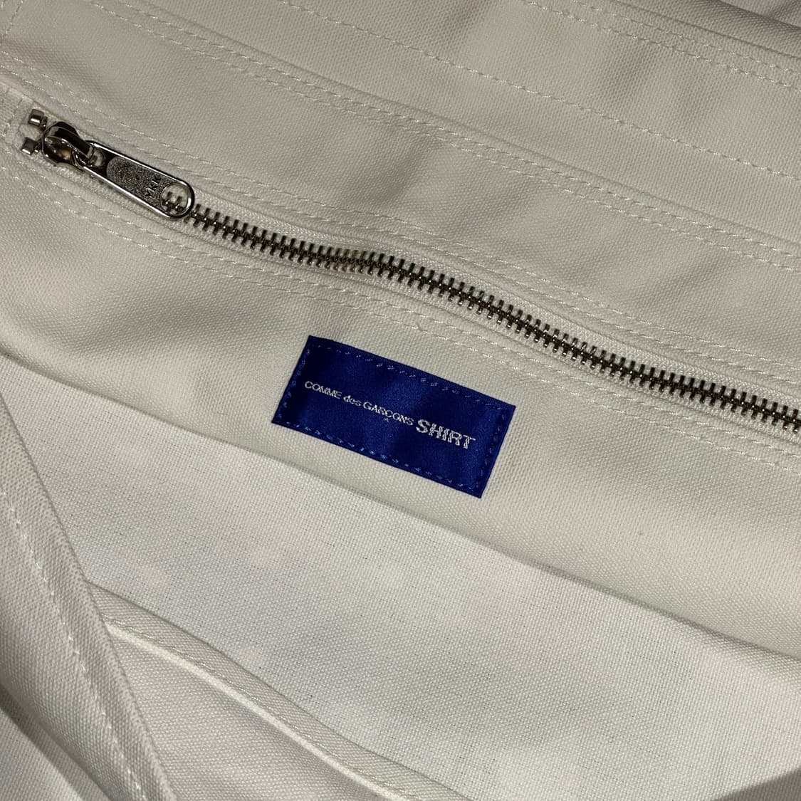 꼼데가르송 X 브렛웨스트폴 딸기 메신저백 가방 상품이미지4