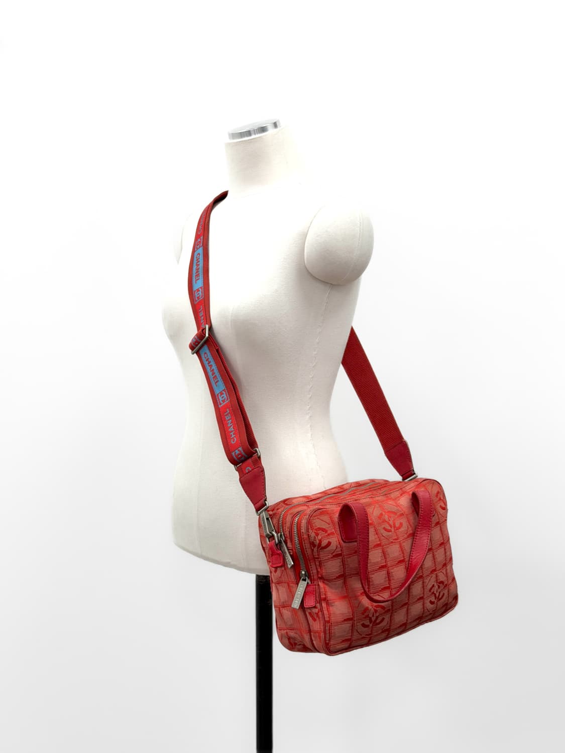 샤넬 뉴 트래블 라인 2WAY 미니 보스턴백 상품이미지2