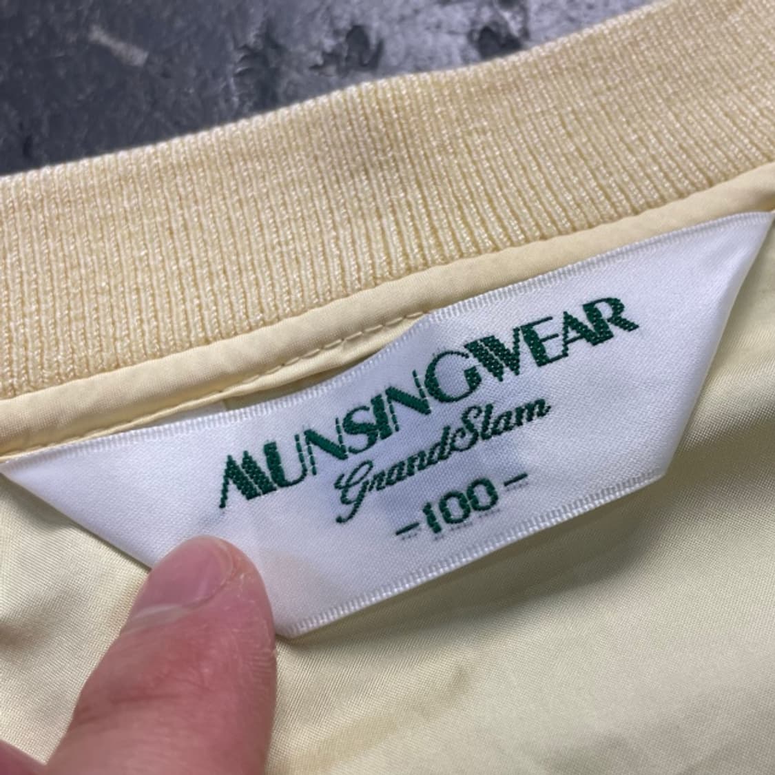 100 먼싱웨어 웜업 상품이미지3