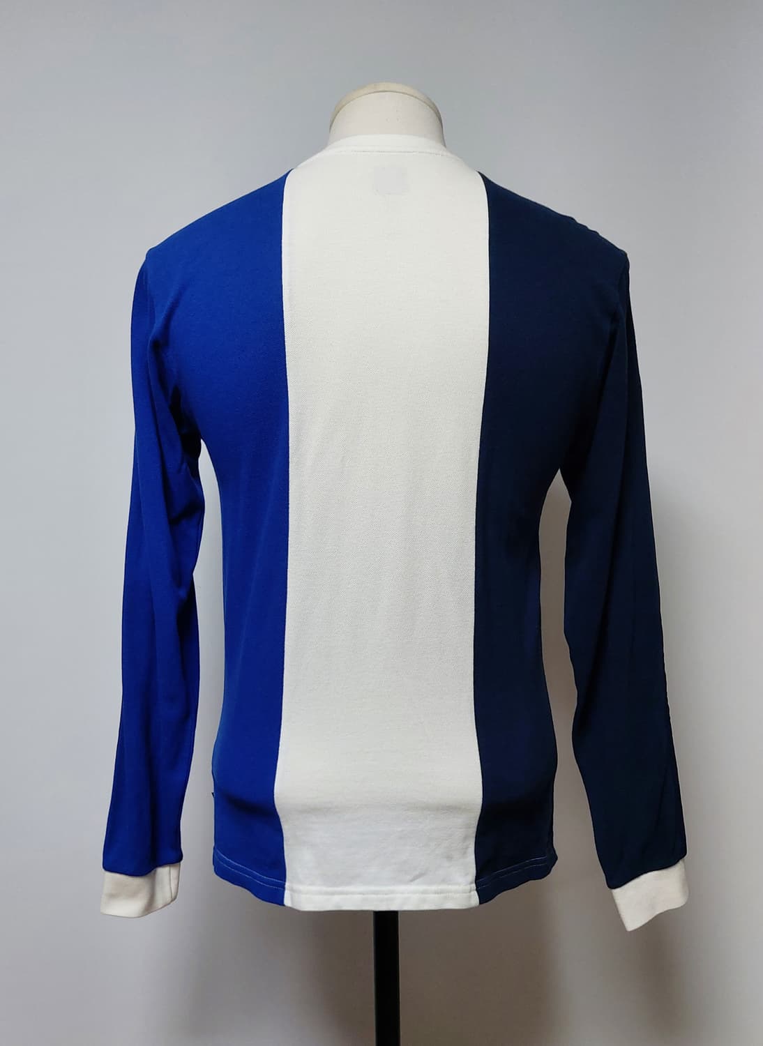 아디다스 트리파트 긴팔티(M)

 상품이미지3