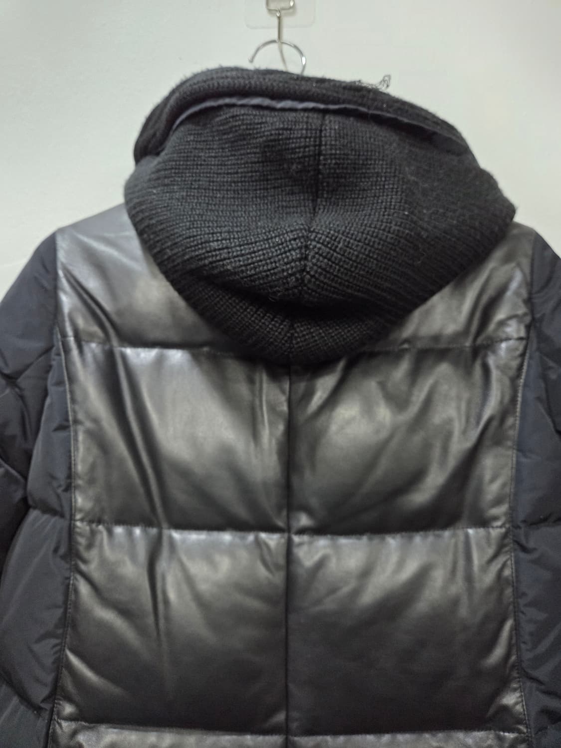 아이잗바바 양가죽 다운 패딩 블랙 후드 점퍼85 상품이미지6