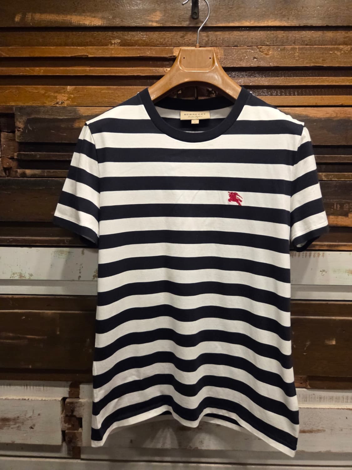 버버리 클래식 티셔츠 상품이미지1