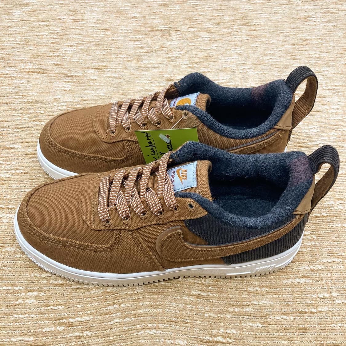 나이키 x 칼하트 에어포스1 로우 상품이미지4