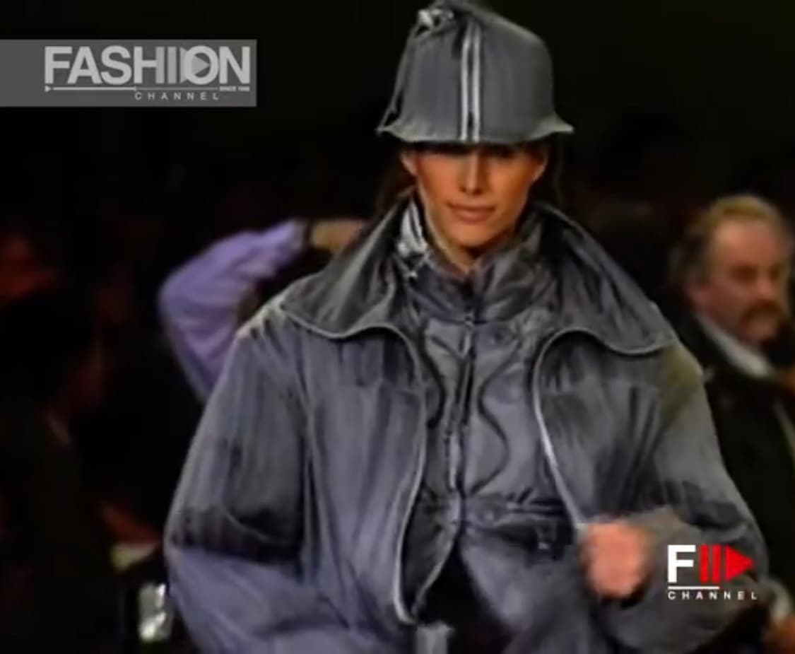 이세이미야케 1993FW 런웨이 아카이브 플리츠 자켓 상품이미지4