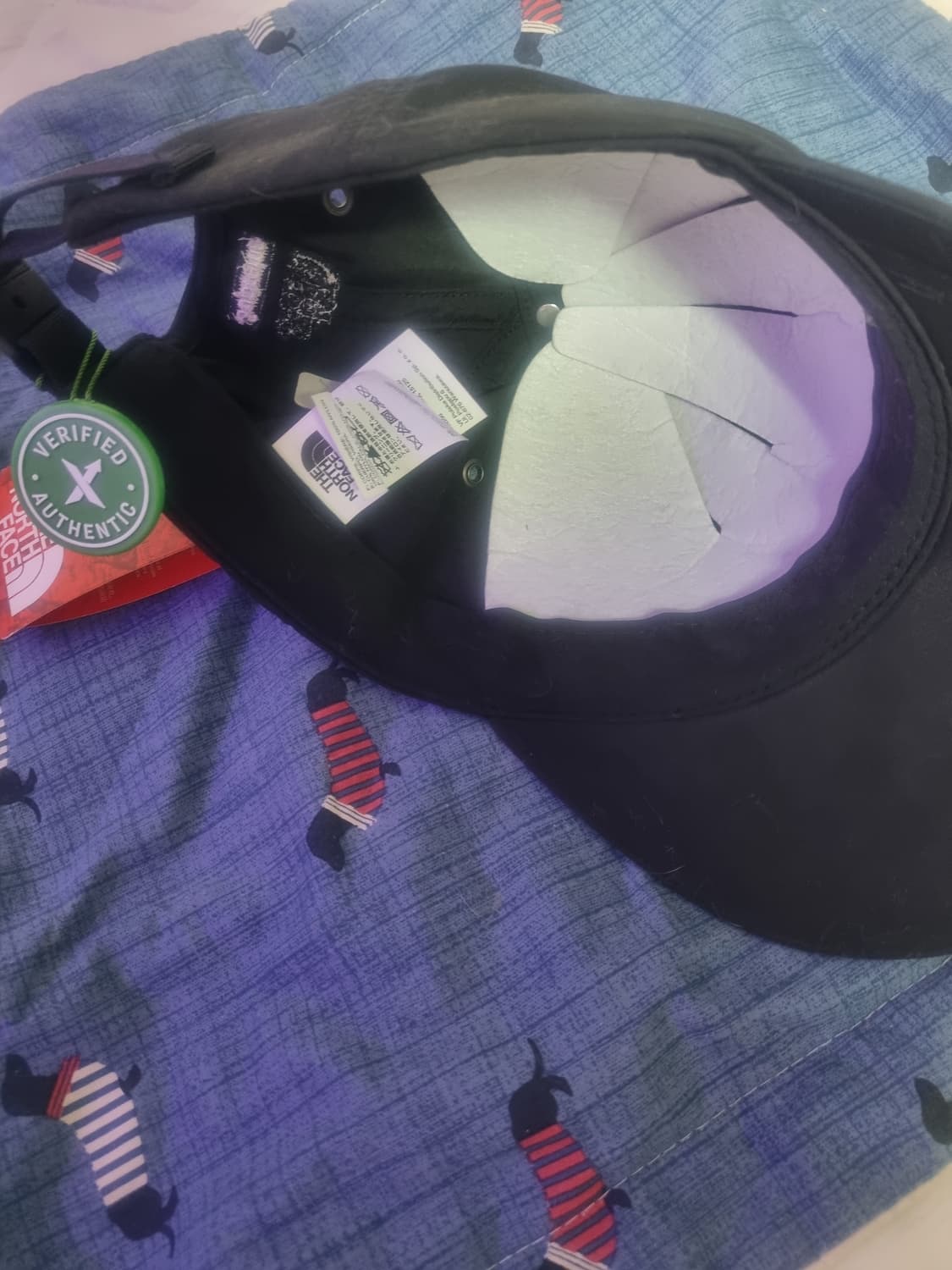 슈프림 노스페이스 17fw 설산 볼캡 팝니다 새제품 상품이미지2