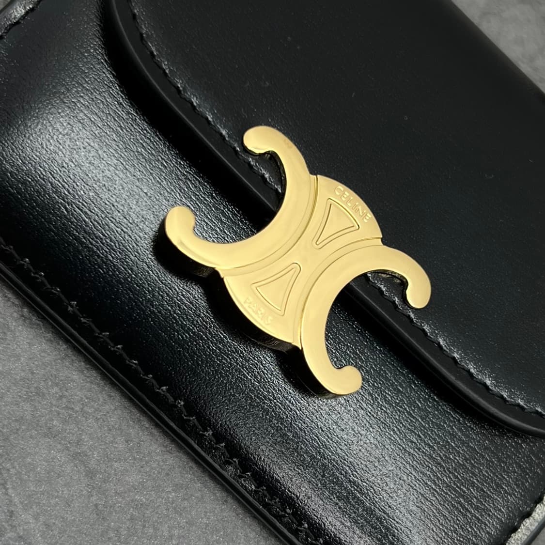 플랩 트리옹프 카드 지갑 - 샤이니 카프스킨(브론즈) 상품이미지6