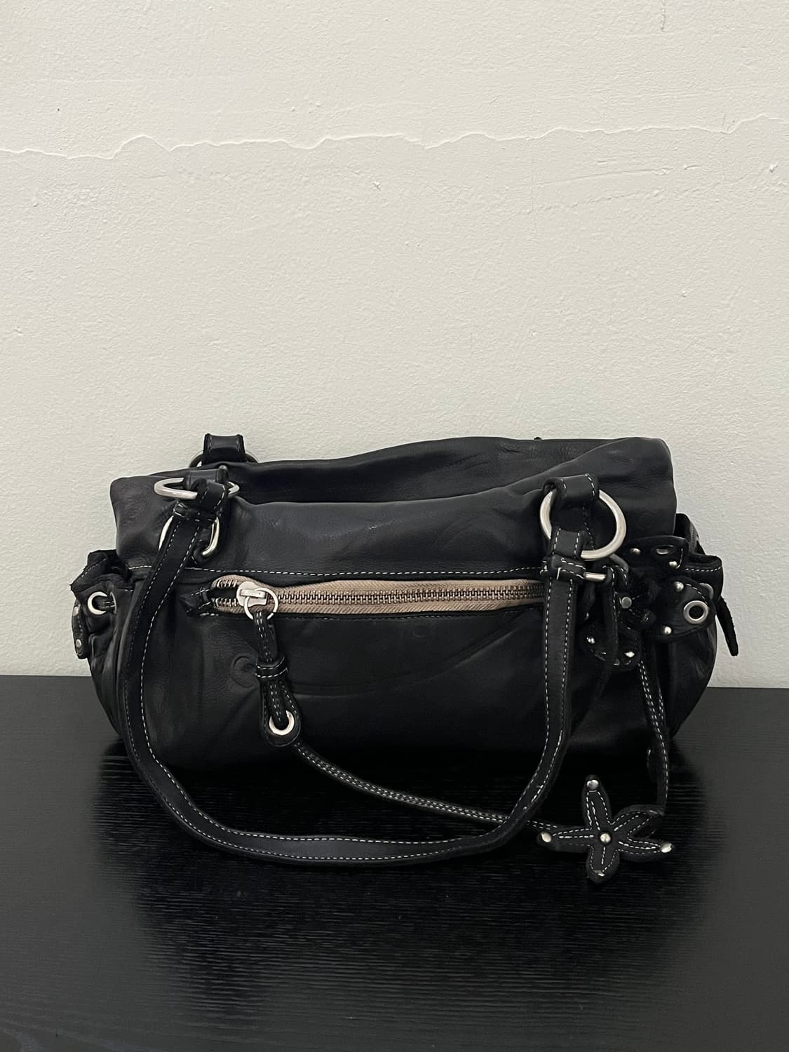 italy 플라워키링 레더 숄더백 상품이미지6