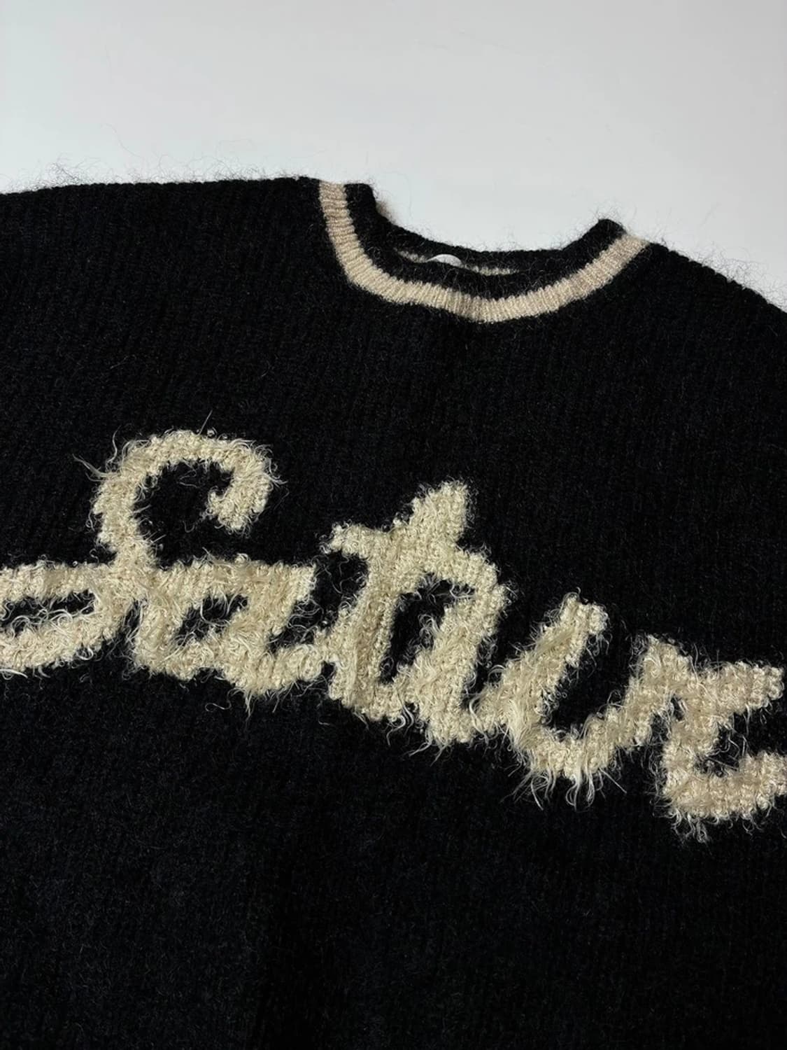 세터 23FW 라운드넥 모헤어 로고 니트 리조트 블랙 PN8887 상품이미지4